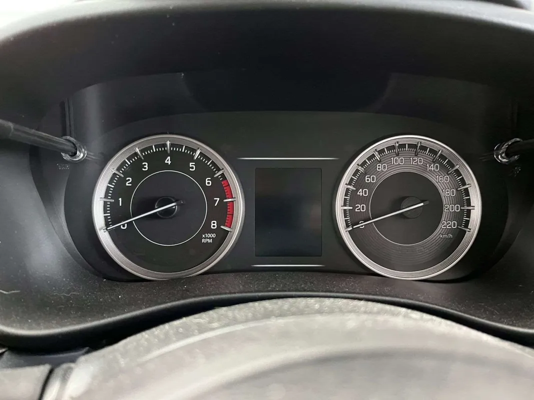 Suzuki Baleno 1.5 GL MT - Image 14