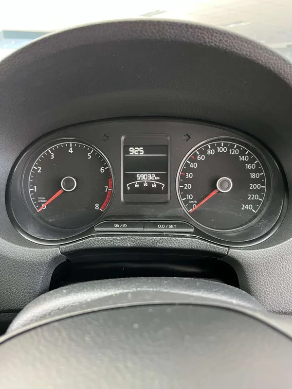Volkswagen Polo Vivo hatch 1.4 Trendline - Image 13