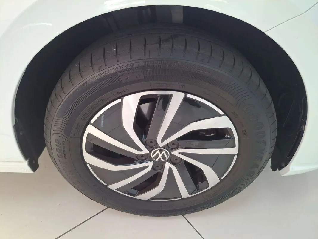 Volkswagen Polo 1.0 TSI Life DSG - Image 45