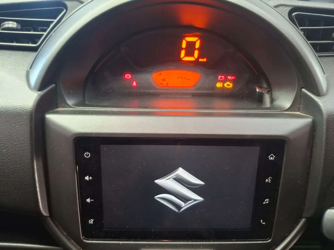 Suzuki S-Presso 1.0 GL+ MT - Image 13