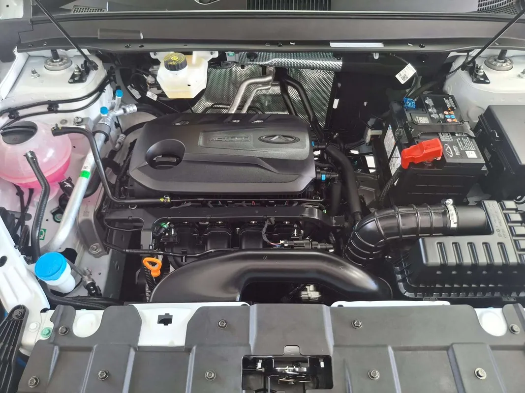 Chery Tiggo 4 Cross 1.5 LiT CVT - Image 11