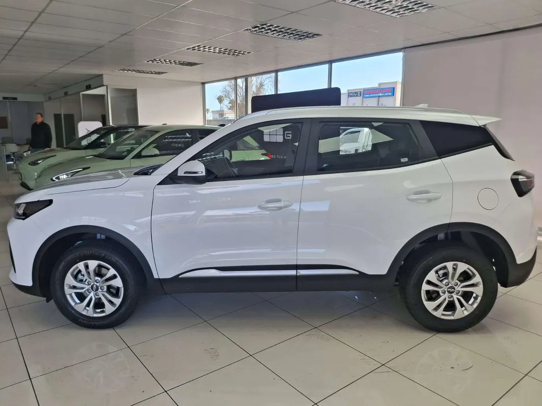 Chery Tiggo 4 Cross 1.5 LiT CVT - Image 4