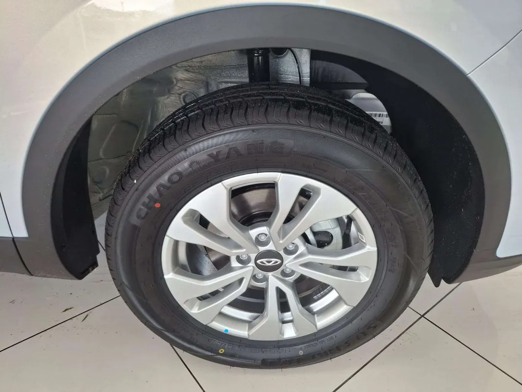 Chery Tiggo 4 Cross 1.5 LiT CVT - Image 9