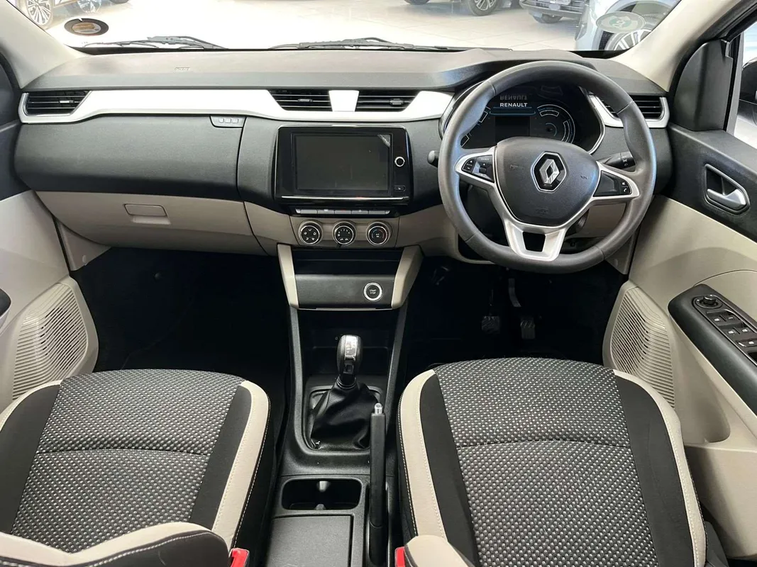 Renault Triber 1.0 Intens AMT - Image 16