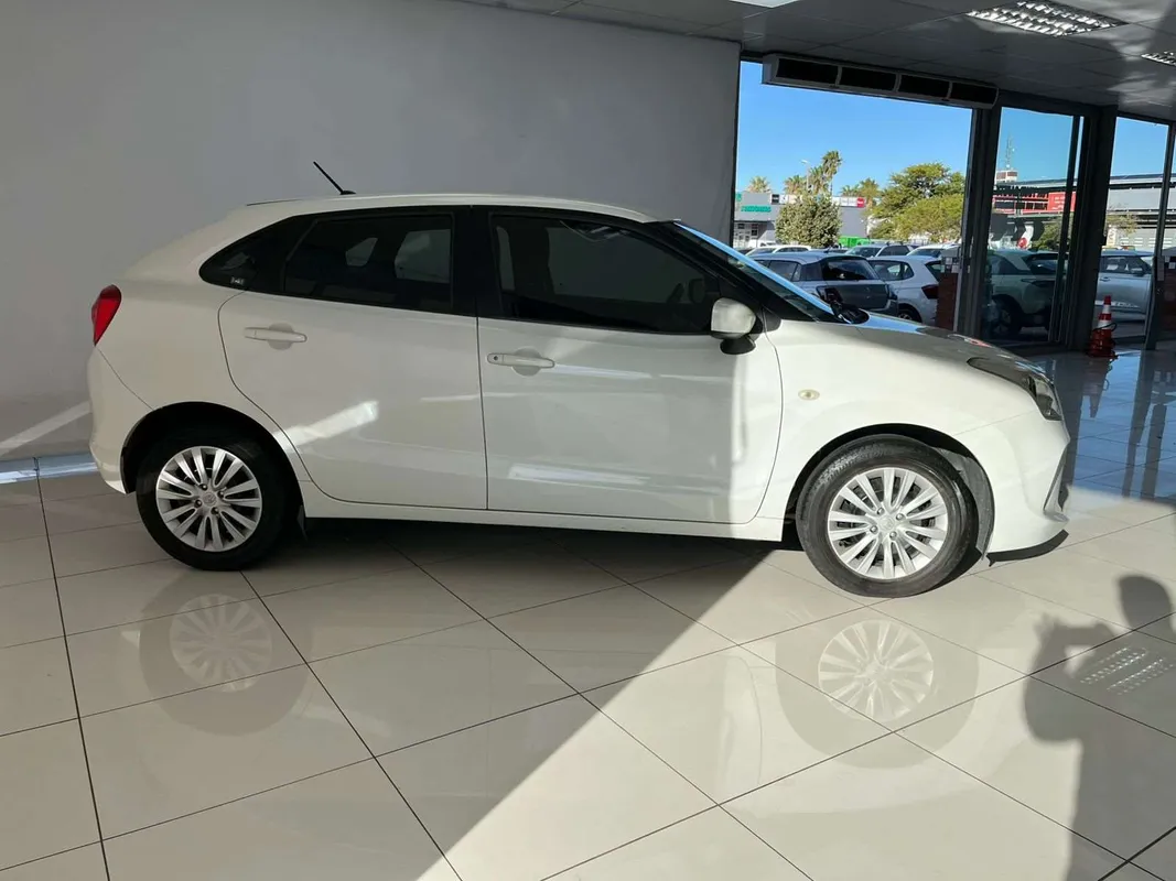 Toyota Starlet 1.4 Xi - Image 2