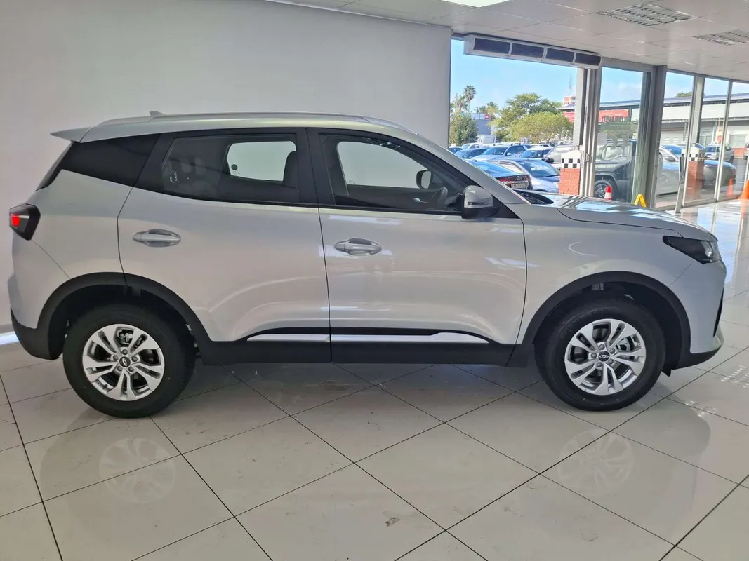 Chery Tiggo 4 Cross 1.5 LiT CVT - Image 2