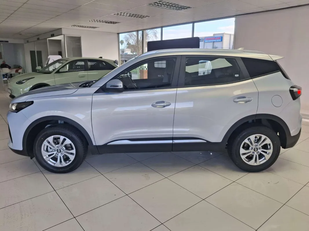 Chery Tiggo 4 Cross 1.5 LiT CVT - Image 4