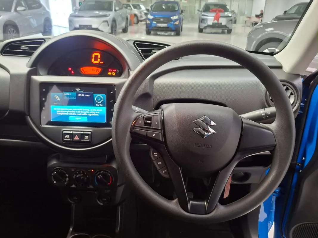 Suzuki S-Presso 1.0 GL+ AMT - Image 16