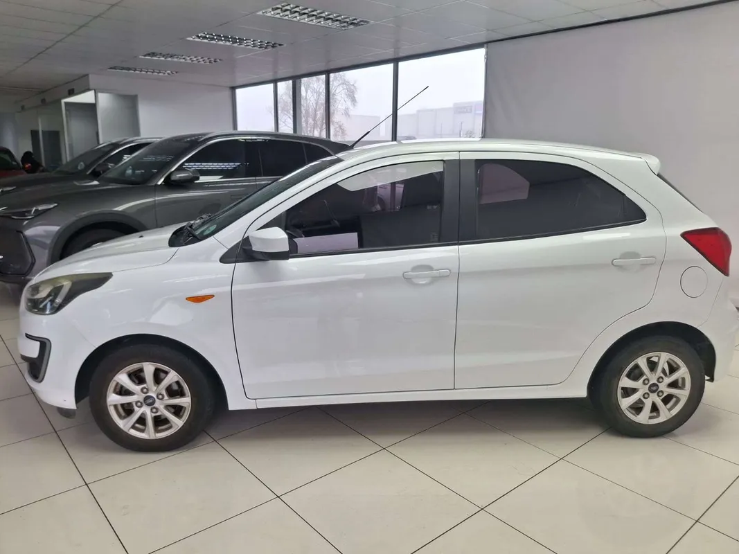 Ford Figo hatch 1.5 Trend auto - Image 4