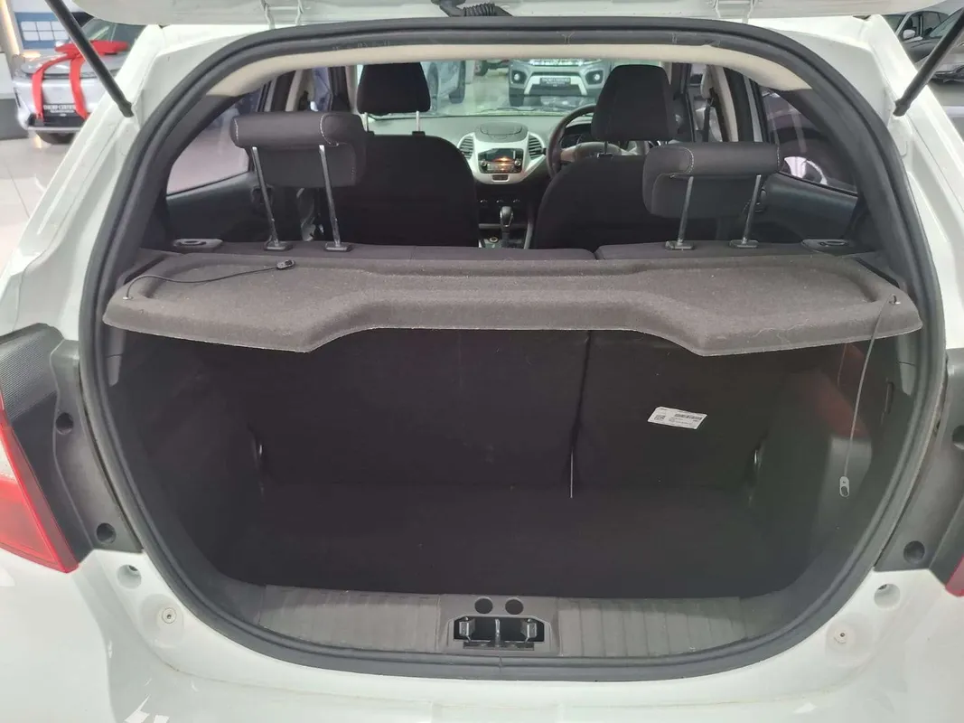 Ford Figo hatch 1.5 Trend auto - Image 10