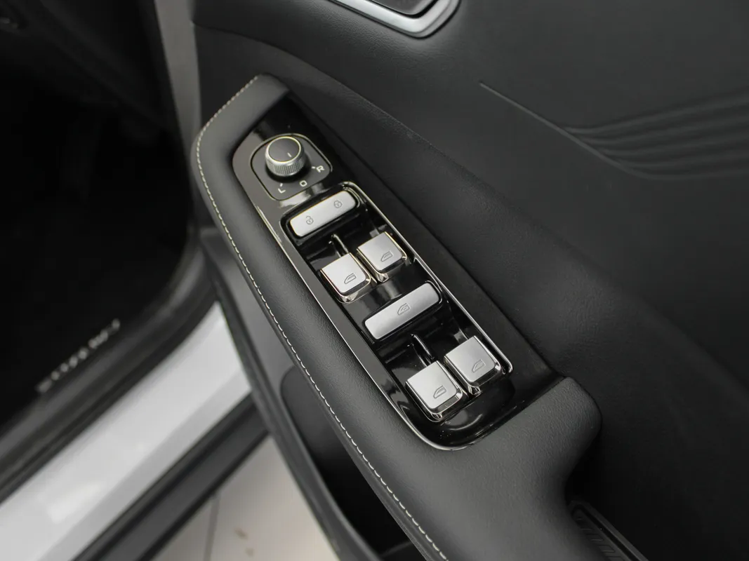 Geely Coolray 1.5TD Nova DCT - Image 19