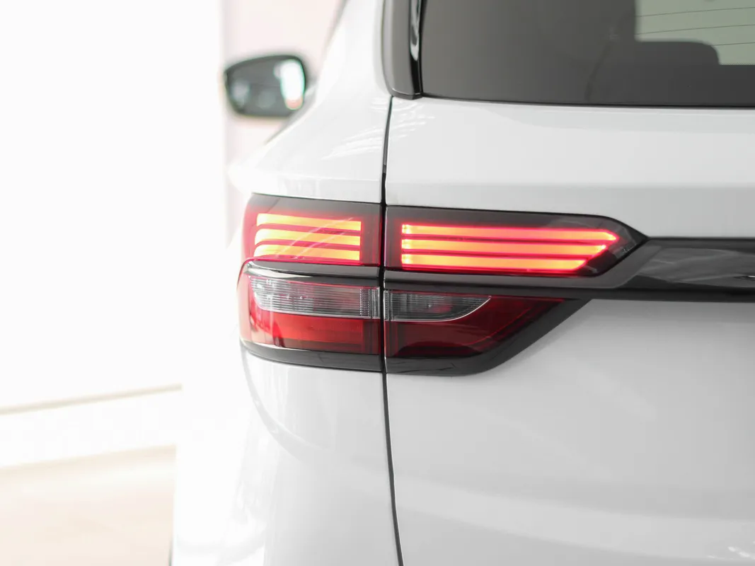 Geely Coolray 1.5TD Nova DCT - Image 4