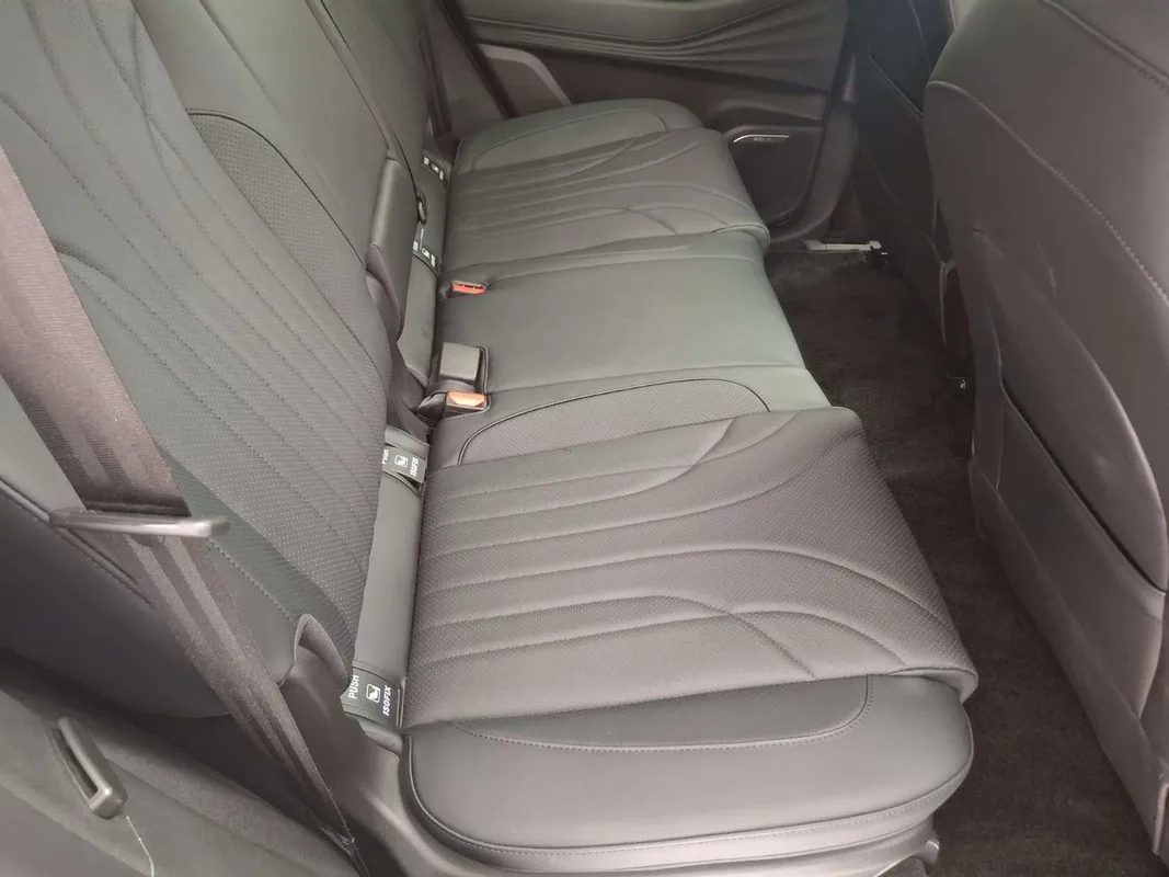 Chery Tiggo 9 1.5T CSH Vanguard AWD (PHEV) - Image 12