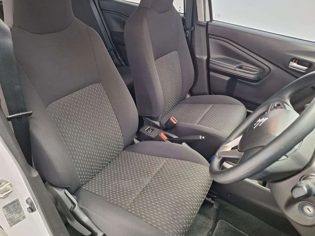 Suzuki Celerio 1.0 GL AMT - Image 8