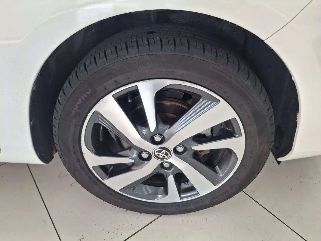 Toyota Yaris 1.5 Xs auto - Image 9
