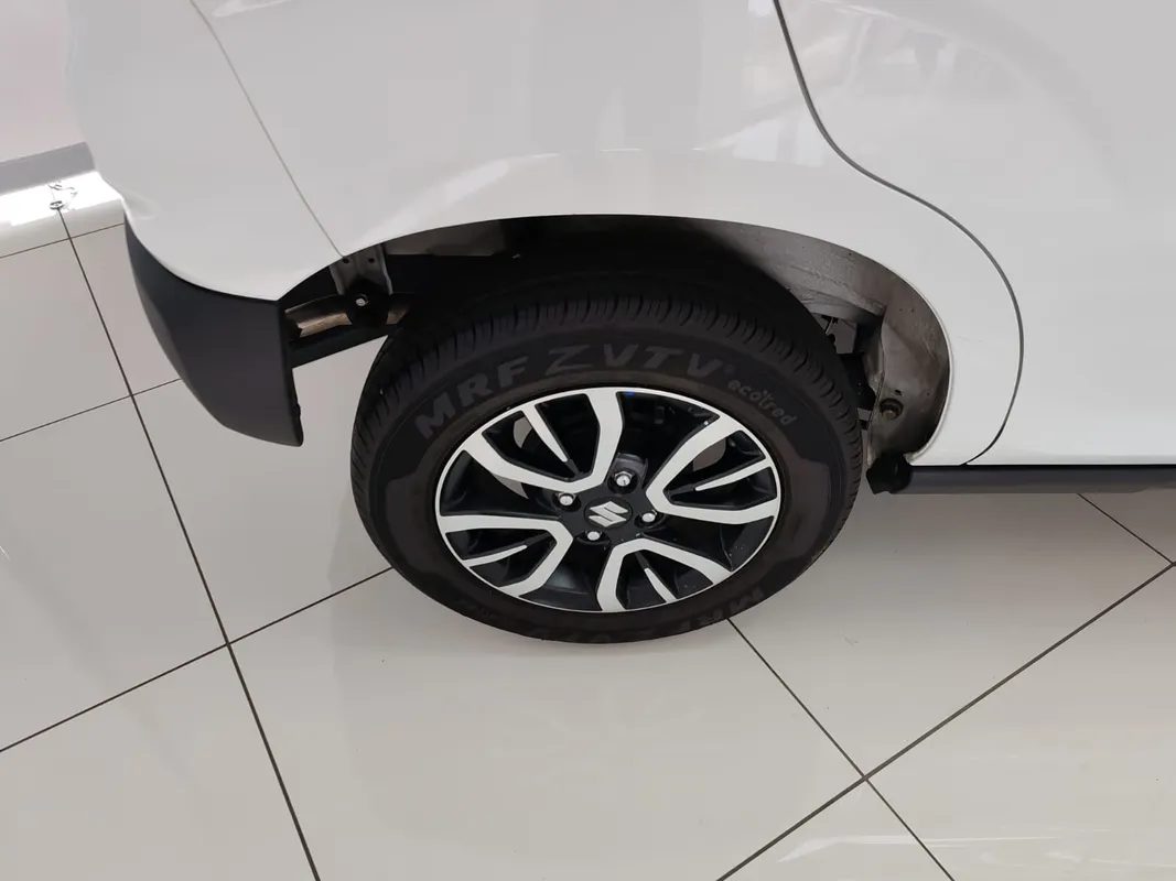 Suzuki S-Presso 1.0 GL+ MT - Image 7