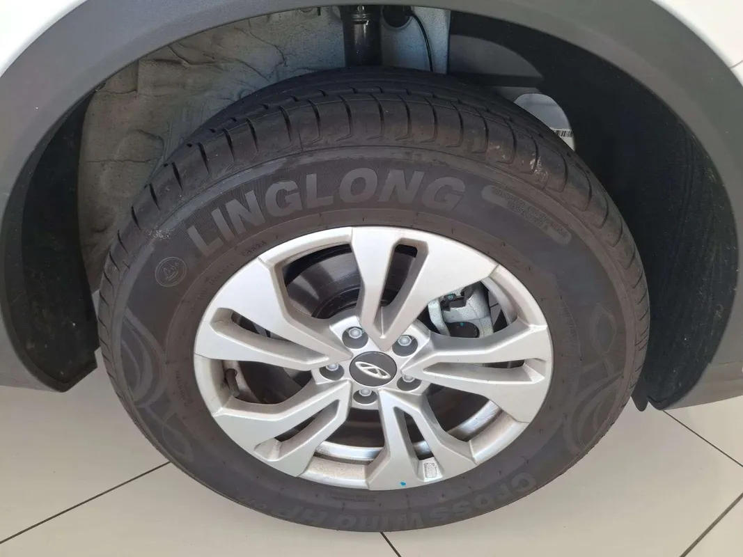 Chery Tiggo 4 Cross 1.5 LiT - Image 9
