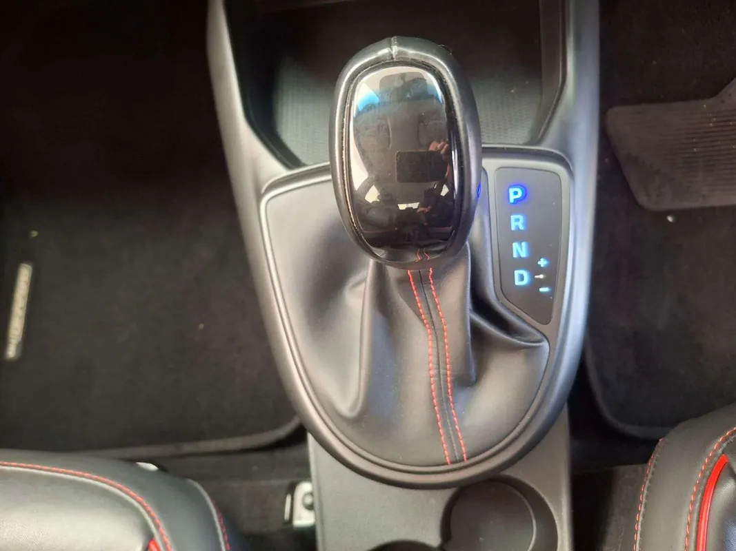 Hyundai Grand i10 1.2 Fluid A/T - Image 14