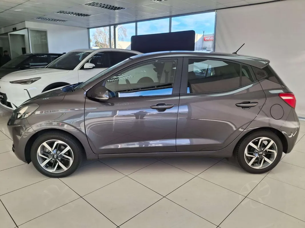 Hyundai Grand i10 1.2 Fluid A/T - Image 4