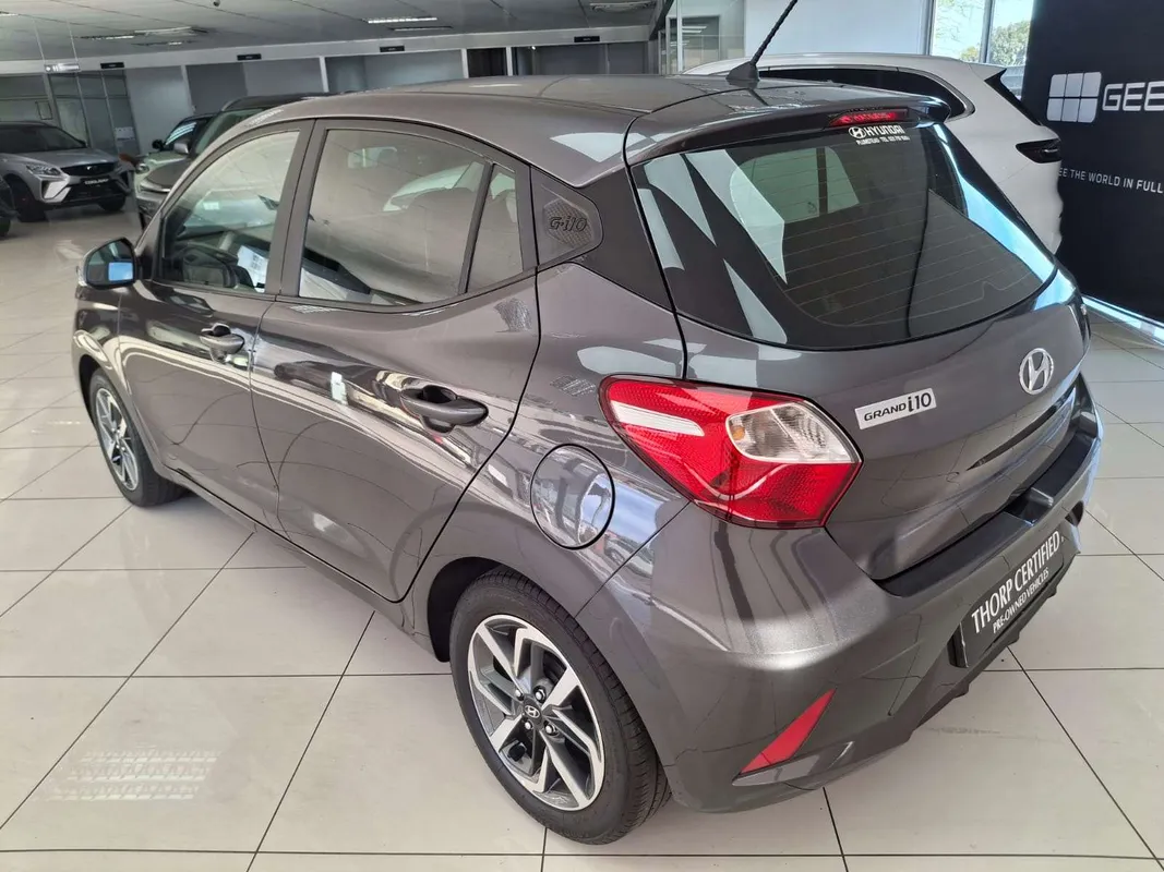 Hyundai Grand i10 1.2 Fluid A/T - Image 8
