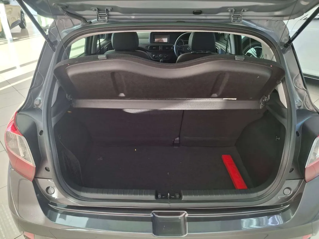 Hyundai Grand i10 1.2 Fluid A/T - Image 10