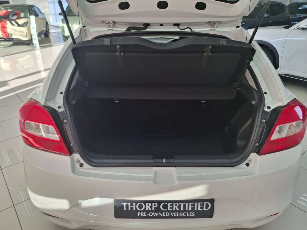 Toyota Starlet 1.4 Xs A/T - Image 9