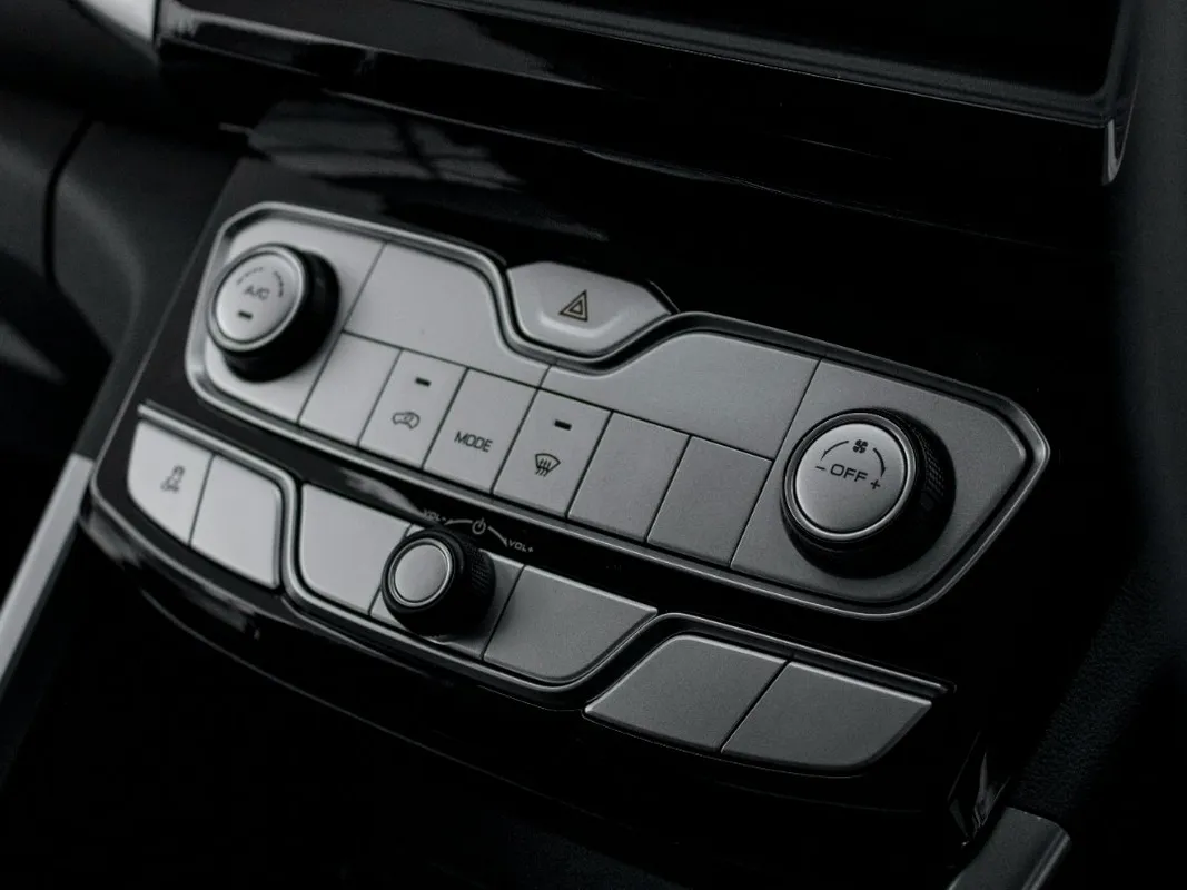 GWM P-Series CV 2.0TD SX 4X4 S/C P/U - Image 17