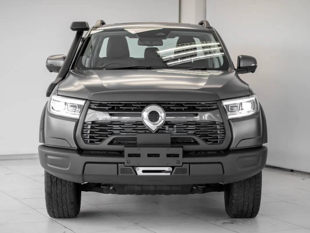 GWM P300 2.4TD LTD 4X4 9AT - Image 2