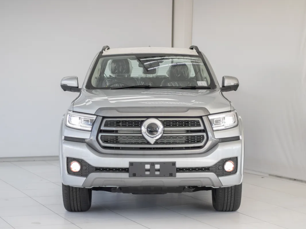 GWM P300 2.4TD LT 4X4 9AT - Image 2