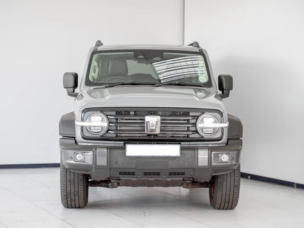 GWM Tank 300 2.4TD 9AT 4X4 Super Luxury - Image 2