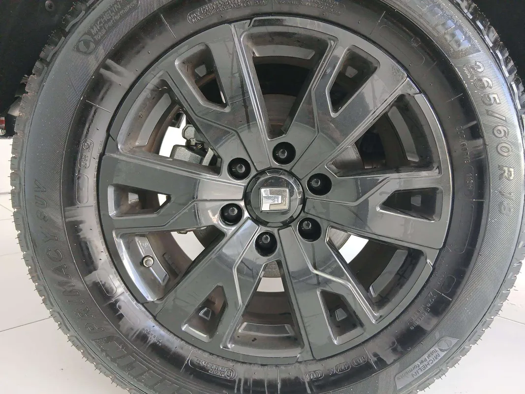 GWM Tank 300 2.0T HEV 9HAT 4X4 Super Luxury - Image 8