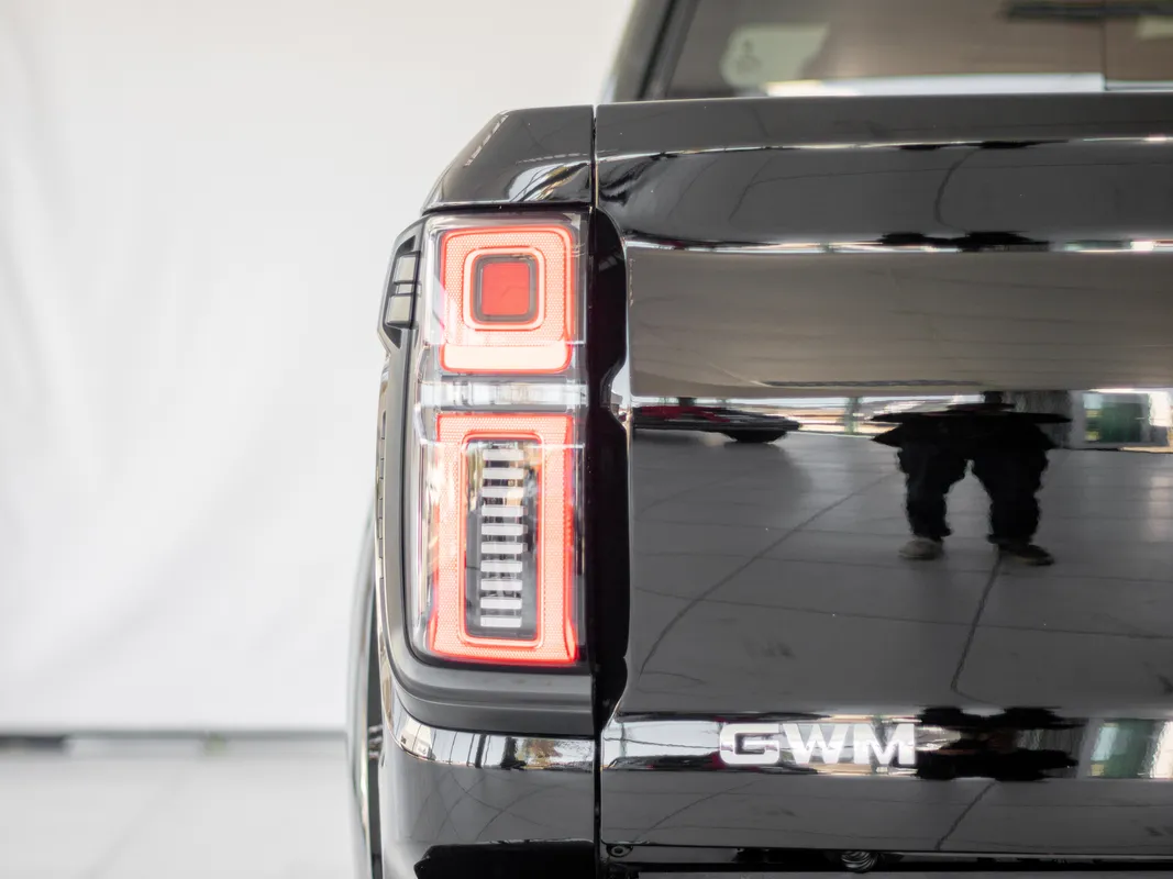 GWM P500 2.4T 9AT 4X4 Super Luxury - Image 4