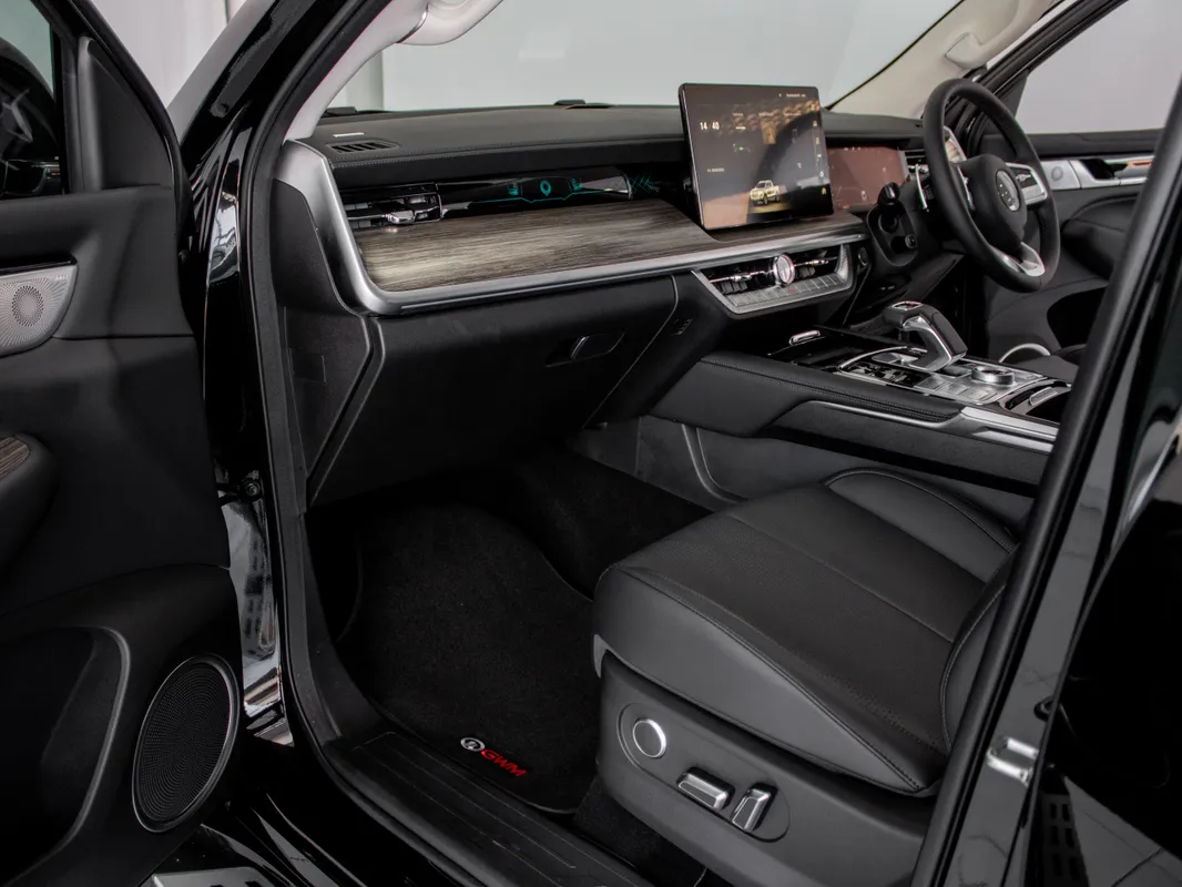GWM P500 2.4T 9AT 4X4 Super Luxury - Image 8
