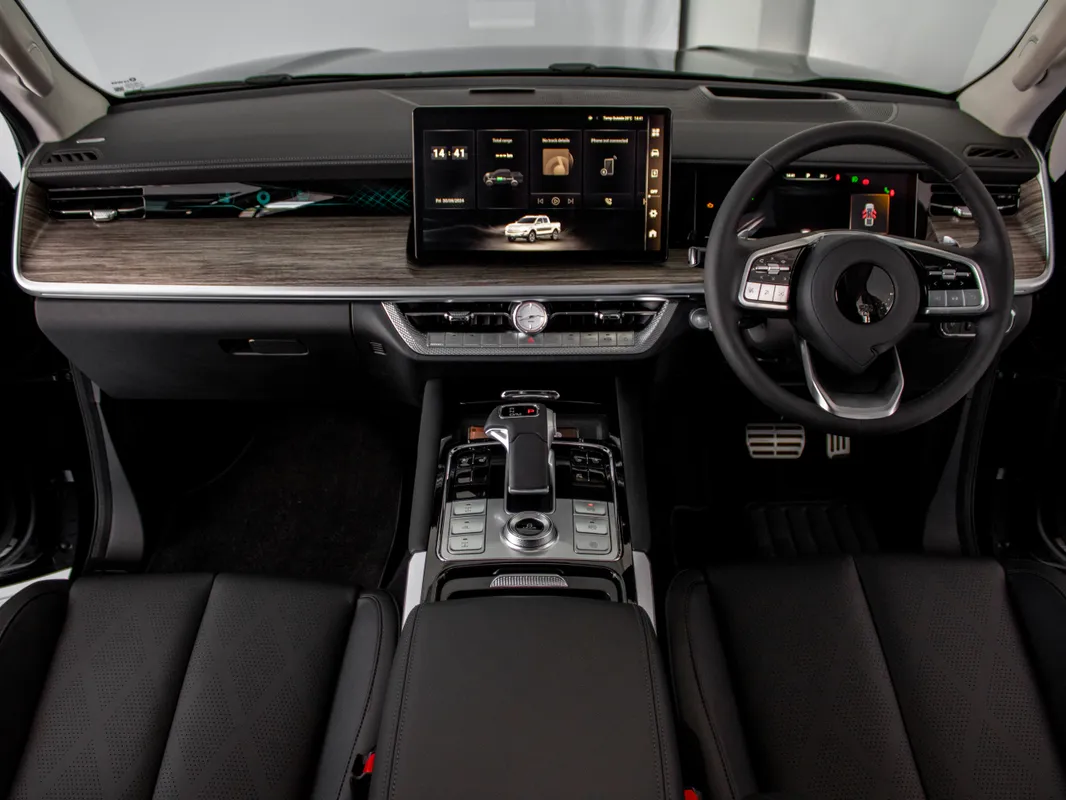 GWM P500 2.4T 9AT 4X4 Super Luxury - Image 9