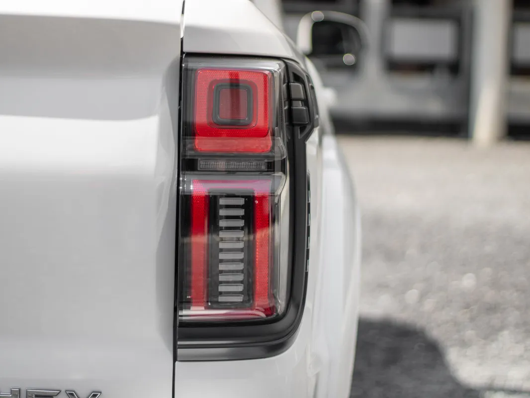 GWM P500 2.4T 9AT 4X4 Luxury - Image 4