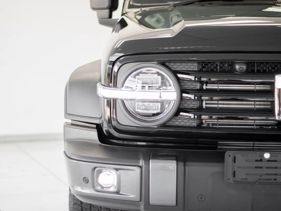 GWM Tank 300 2.4TD 9AT 4X4 Super Luxury - Image 3