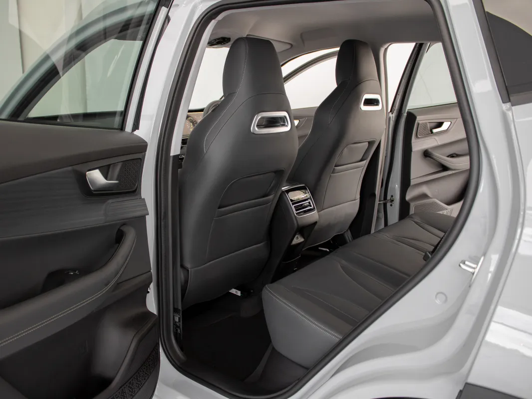 Chery Tiggo 4 Cross 1.5 HEV Elite DHT - Image 8