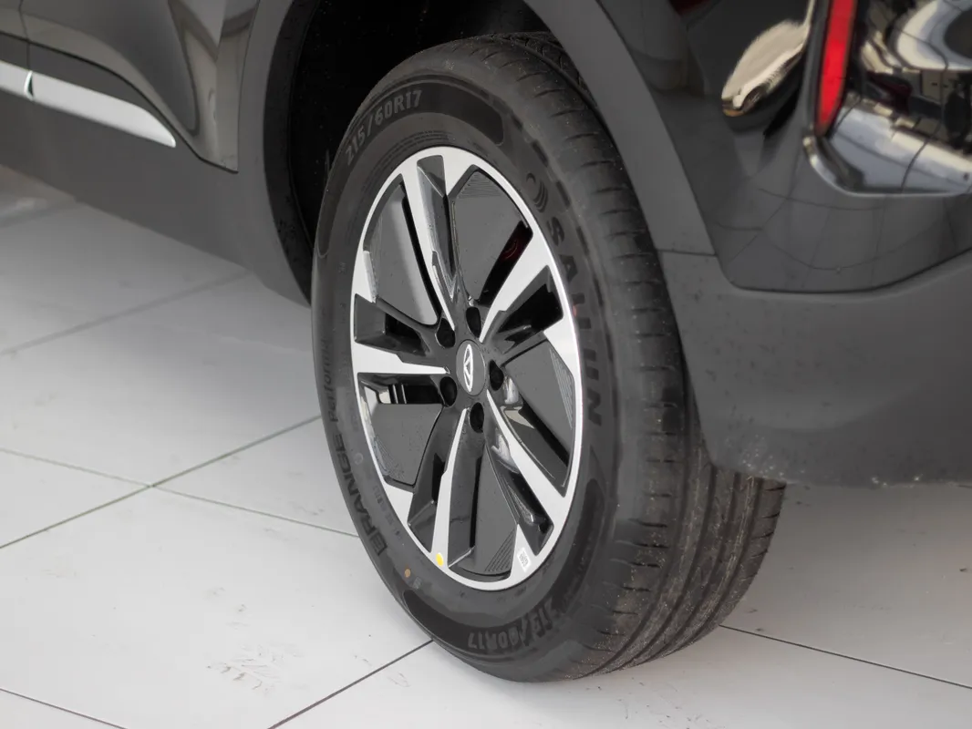 Chery Tiggo 4 Cross 1.5 HEV Elite DHT - Image 8