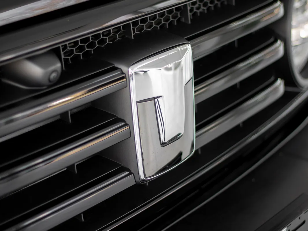 GWM Tank 300 2.4TD 9AT Luxury - Image 8