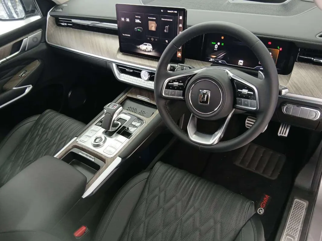 GWM Tank 500 2.0T 9HAT 4X4 Ultra Luxury - Image 8