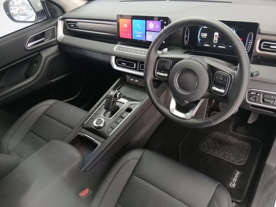 GWM P300 2.4TD LS 4X2 9AT - Image 9