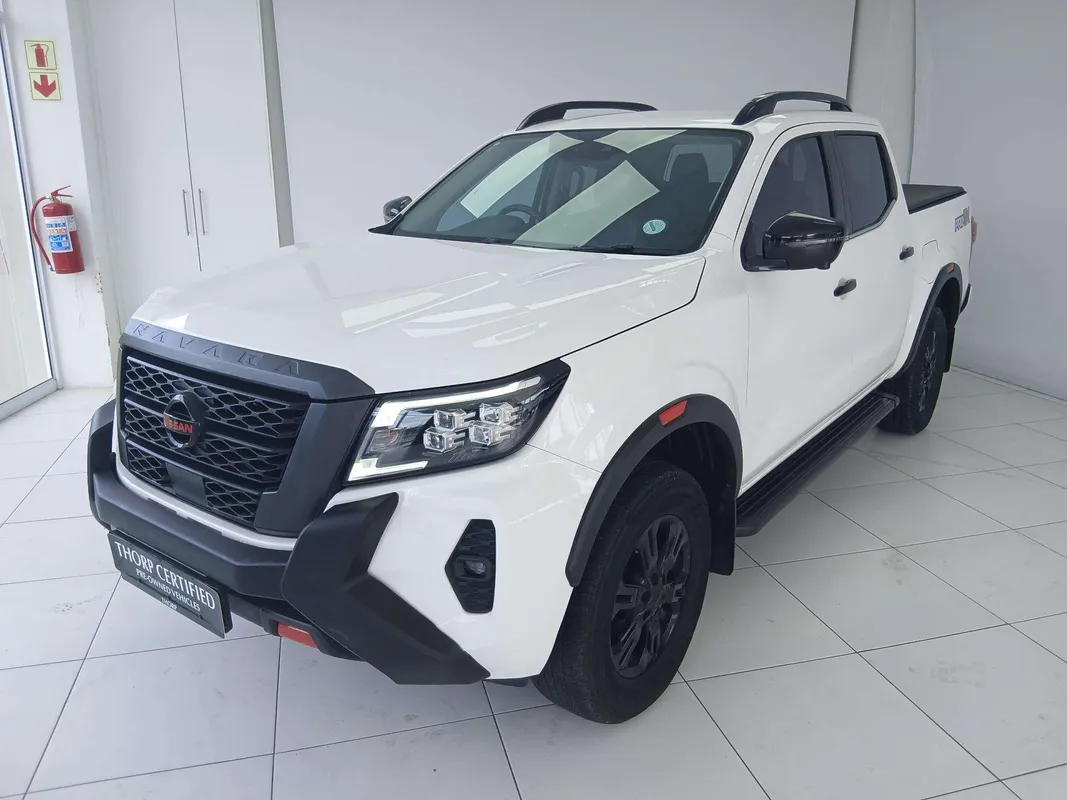 Nissan Navara 2.5DDTi Pro-2X Auto D/C P/U - Image 3