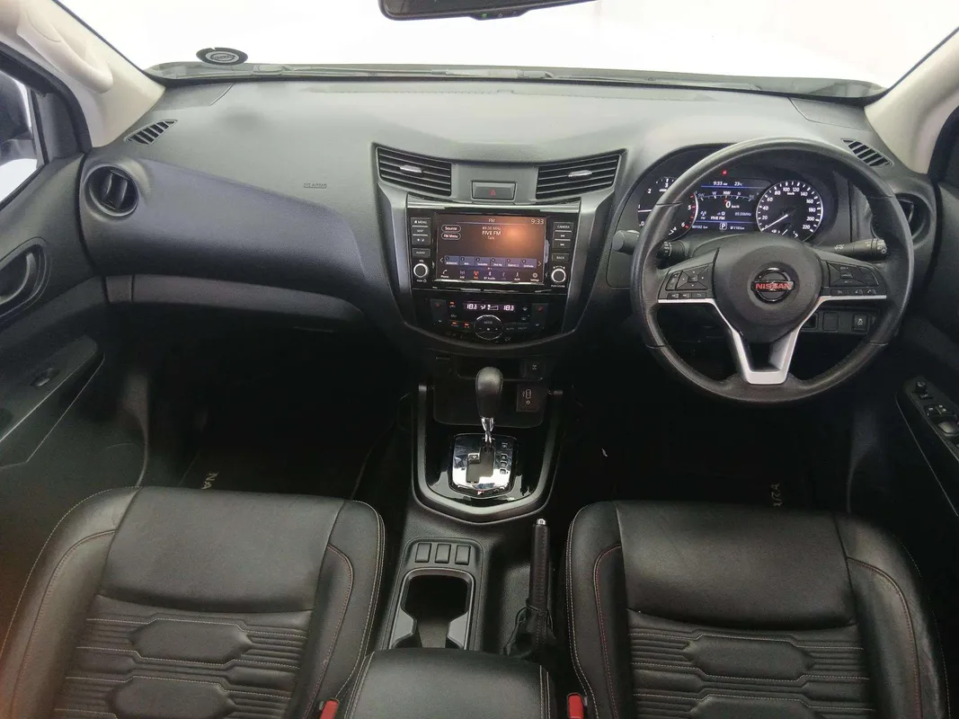 Nissan Navara 2.5DDTi Pro-2X Auto D/C P/U - Image 10