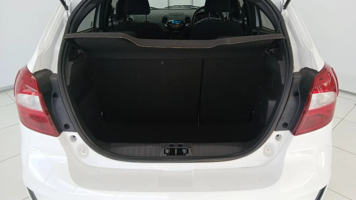 Ford Figo sedan 1.5 Trend - Image 7