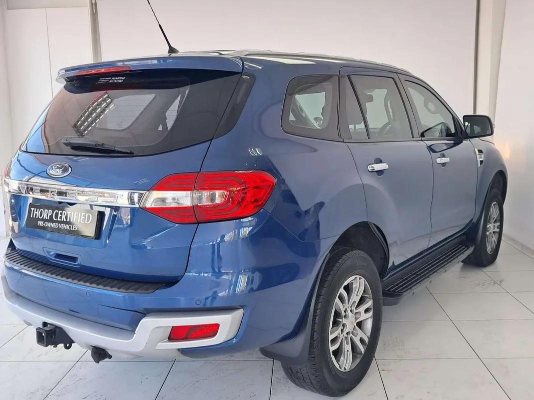 Ford Everest 2.2 XLT - Image 4