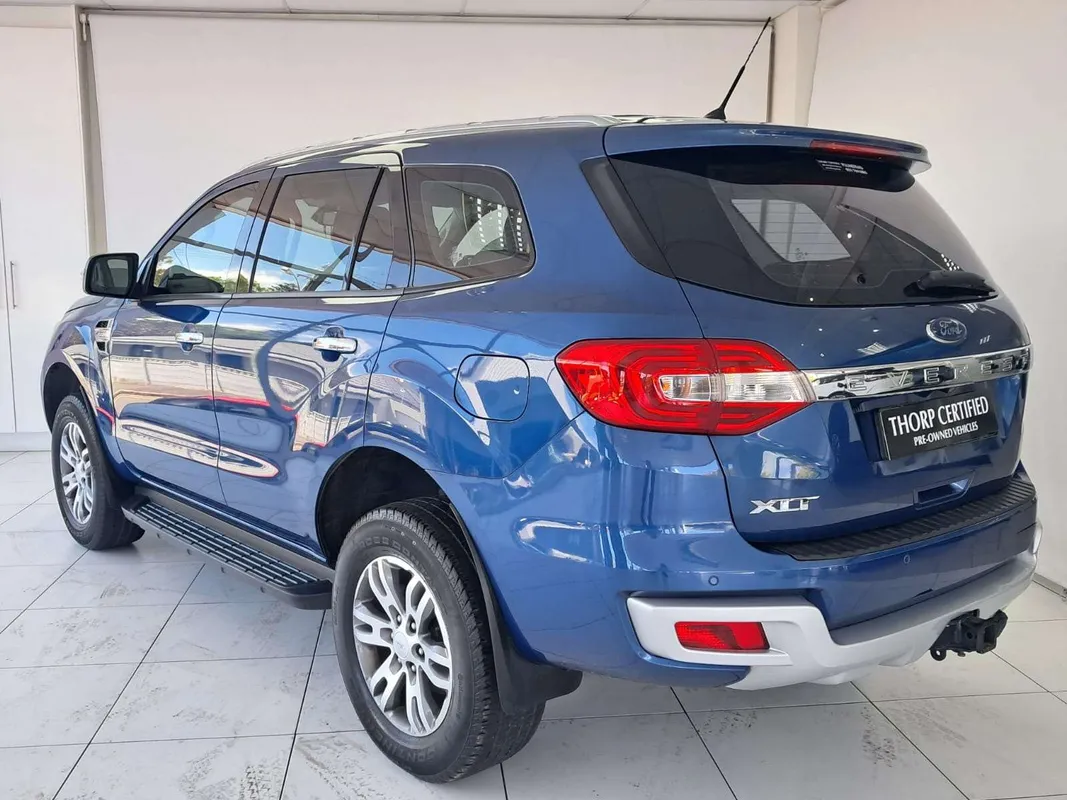Ford Everest 2.2 XLT - Image 6