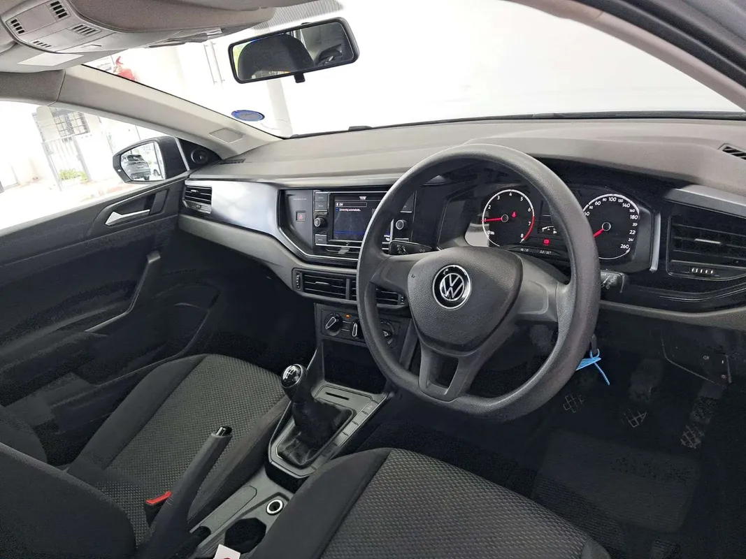 Volkswagen Polo hatch 1.0TSI Trendline - Image 8