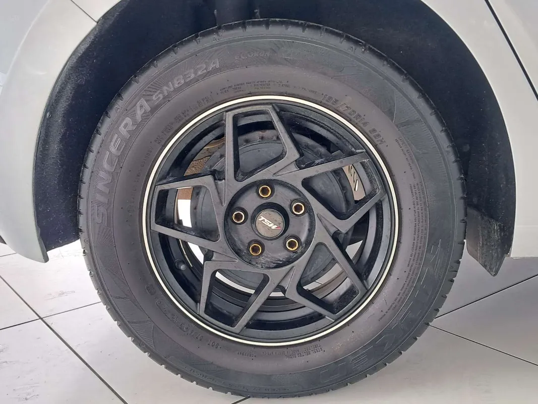 Volkswagen Polo hatch 1.0TSI Trendline - Image 10