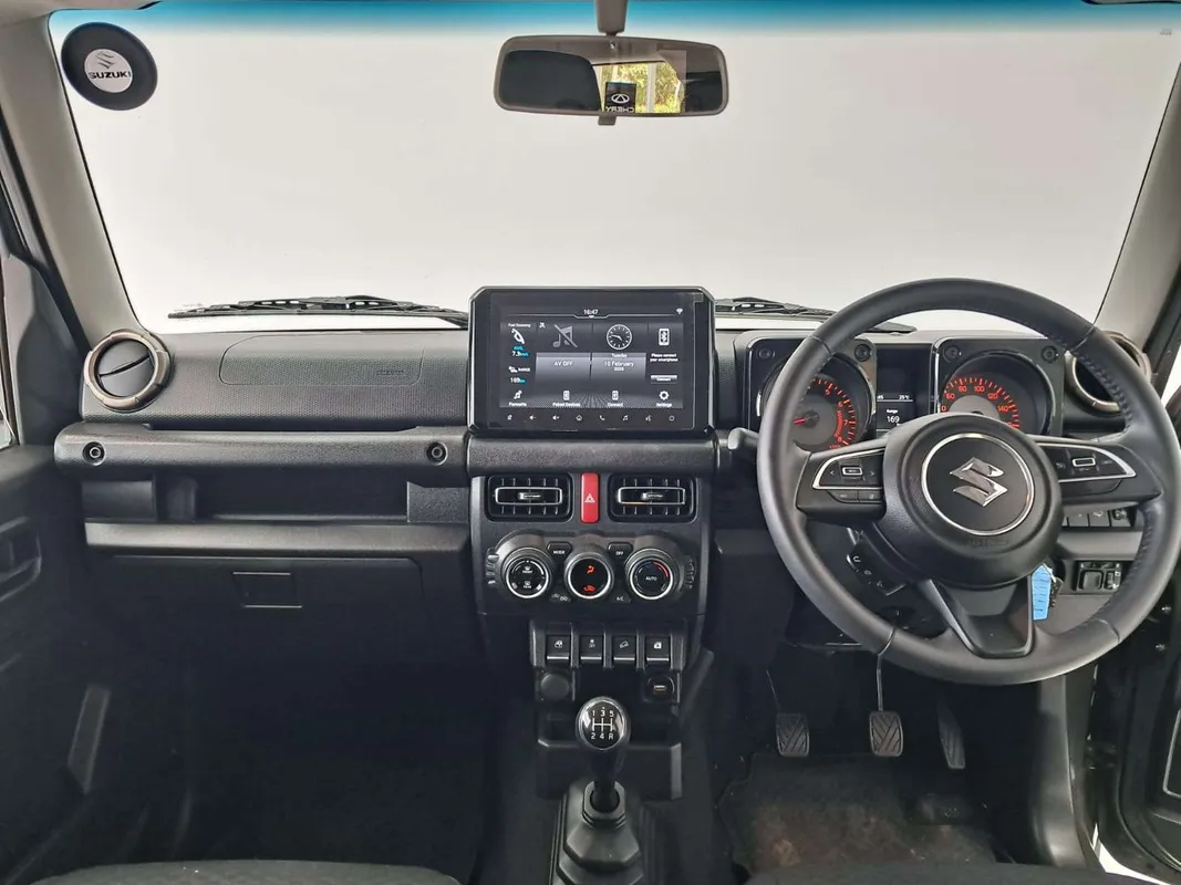 Suzuki Jimny 1.5 GLX 5Dr - Image 9
