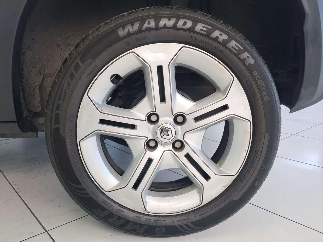 Renault Kiger 1.0T Zen - Image 10